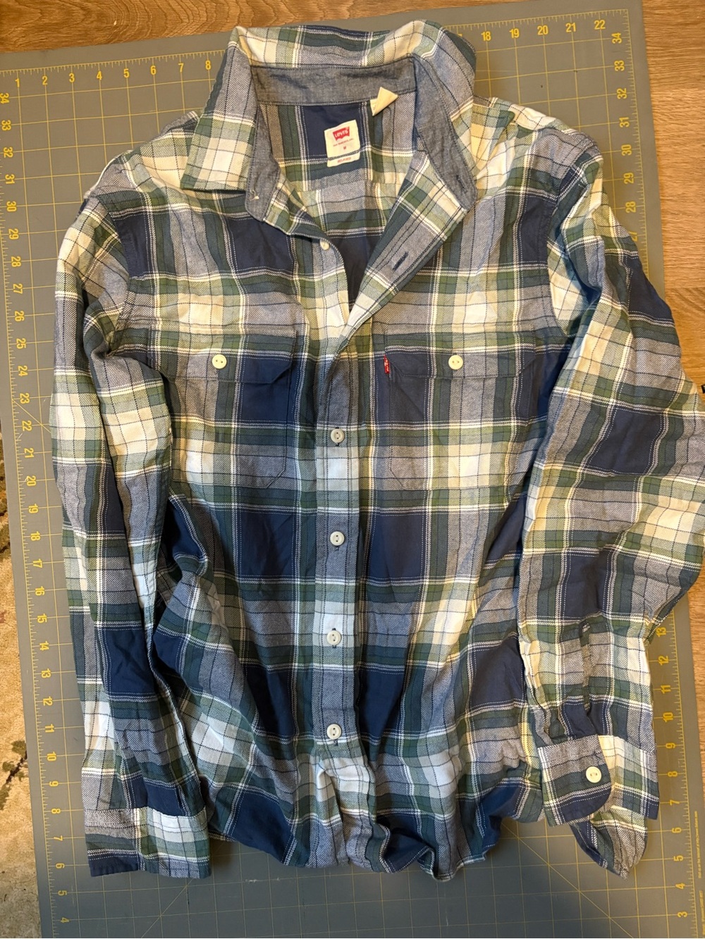 Levi's Blue, Green & White Plaid Button-Up Flannel Shirt